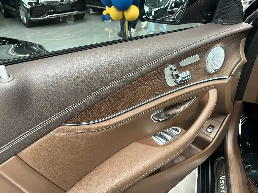 Mercedes-Benz E-Class 2020 — фото 7