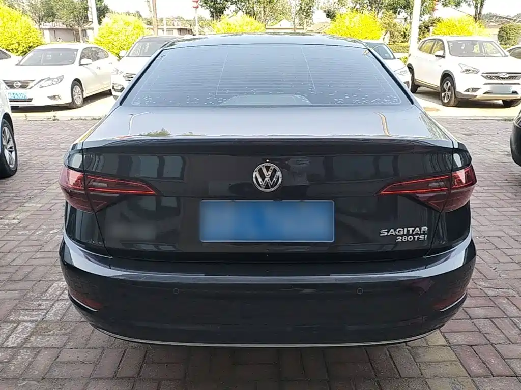 Volkswagen Sagitar 2020