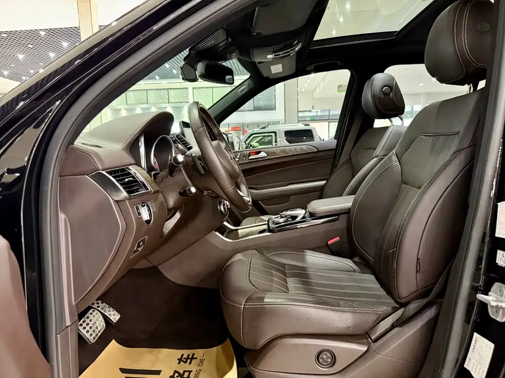 Mercedes-Benz GLE 2017 — фото 10