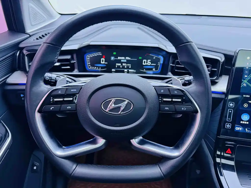 Hyundai Custo 2021 — фото 15