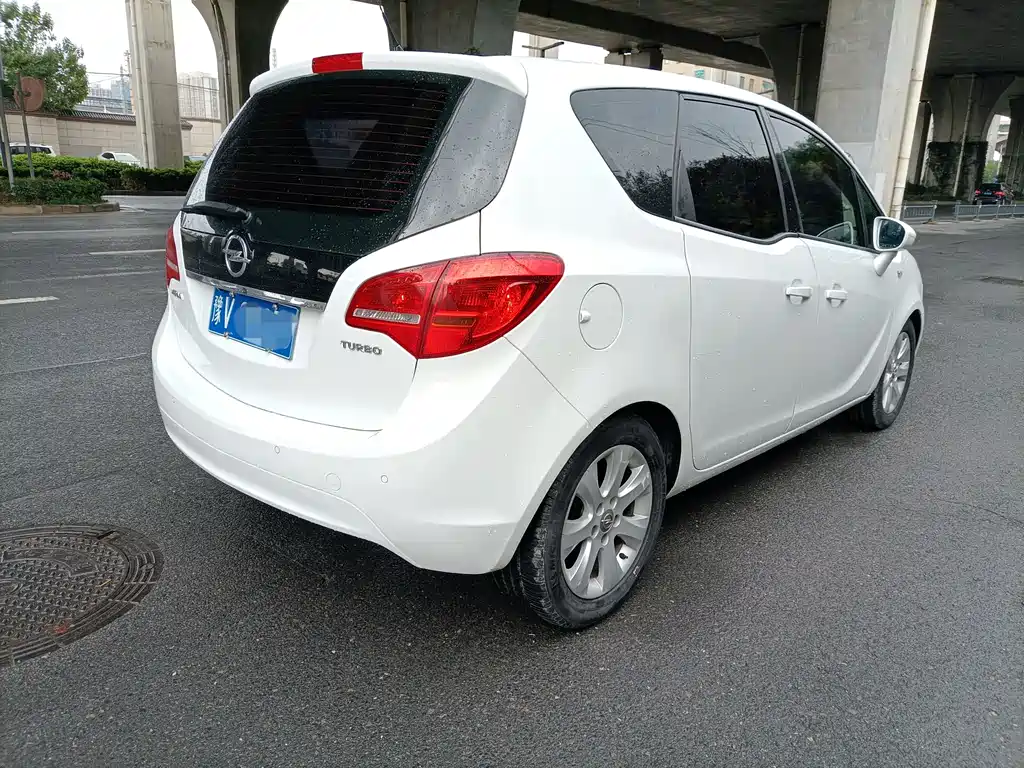 Opel Meriva 2014 — фото 3