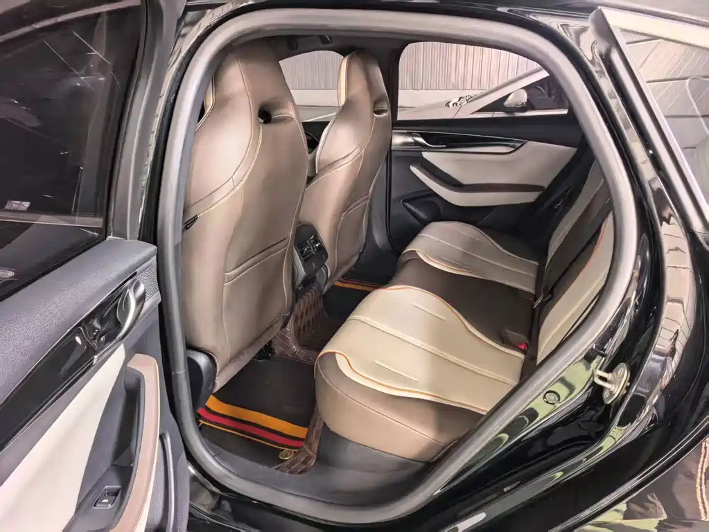 BYD Qin PLUS 2023 — фото 4