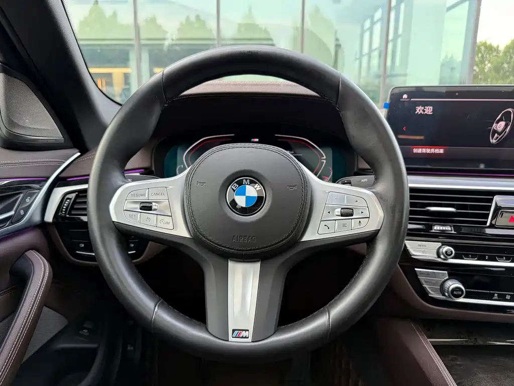 BMW 5 Series 2023 — фото 15