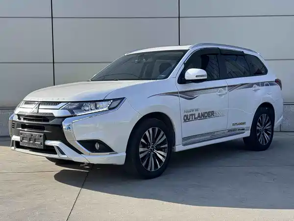 Mitsubishi Outlander 2021