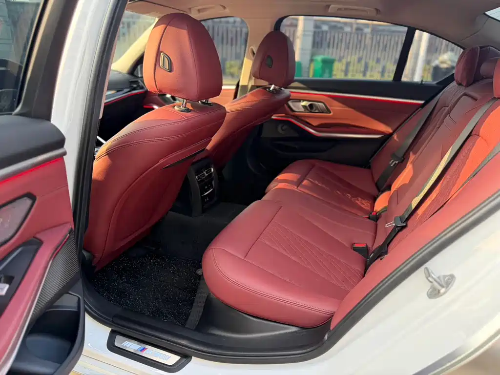 BMW 3 Series 2023
