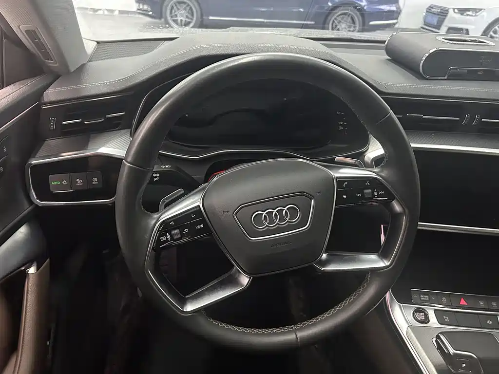 Audi A7L 2022 — фото 7