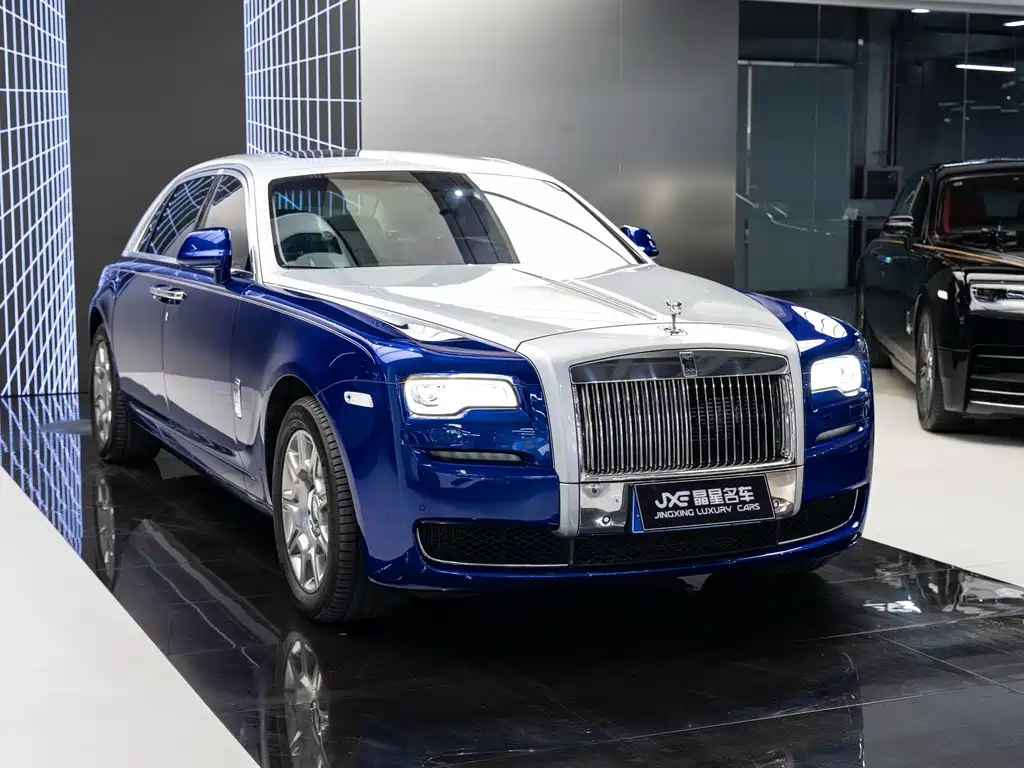 Rolls-Royce Ghost 2018 — фото 3