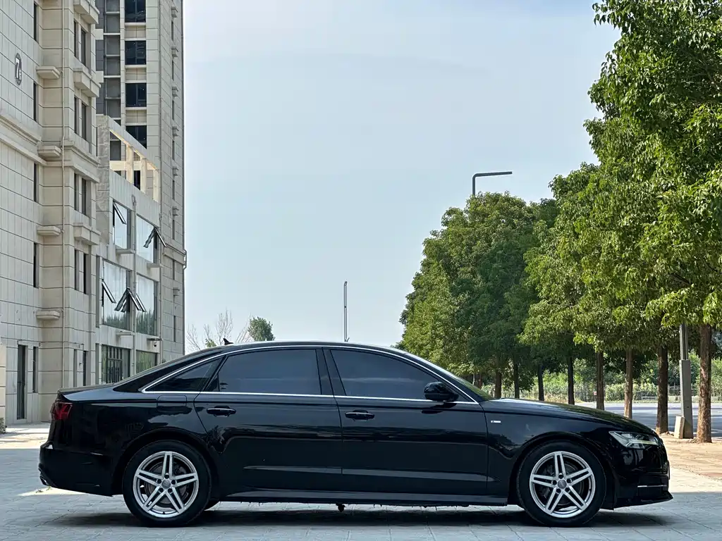 Audi A6L 2018 — фото 9