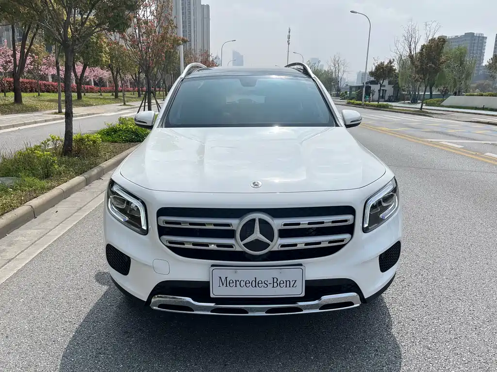 Mercedes-Benz GLB 2023 — фото 2