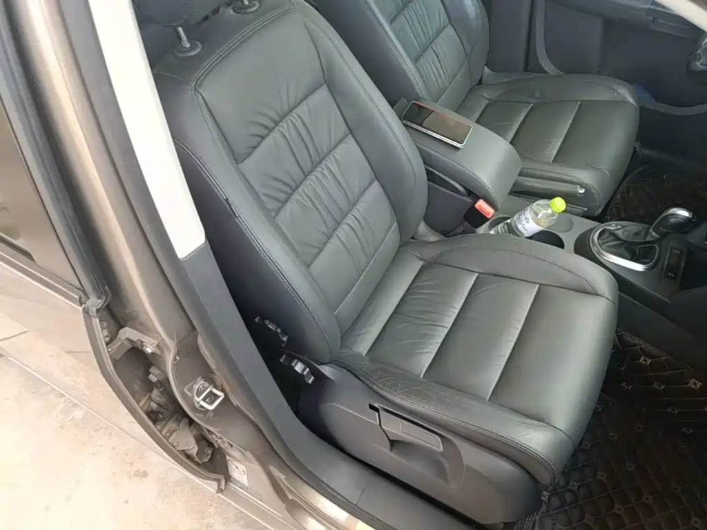 Volkswagen Touran 2015 — фото 25