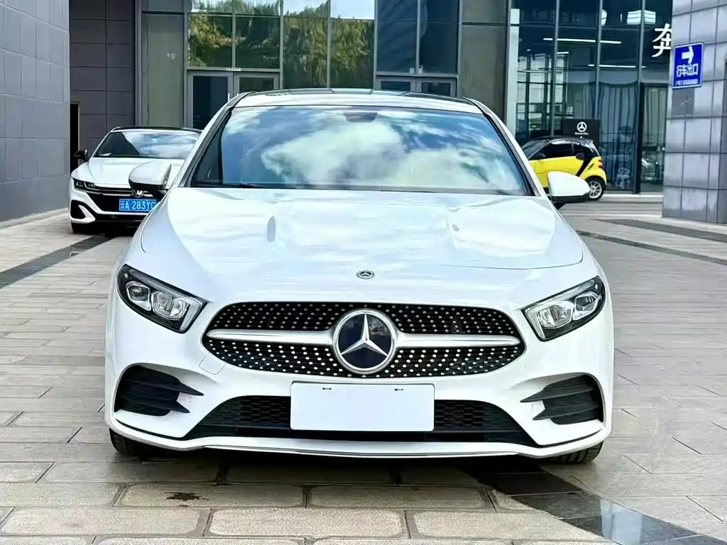 Mercedes-Benz A-Class 2021 — фото 2