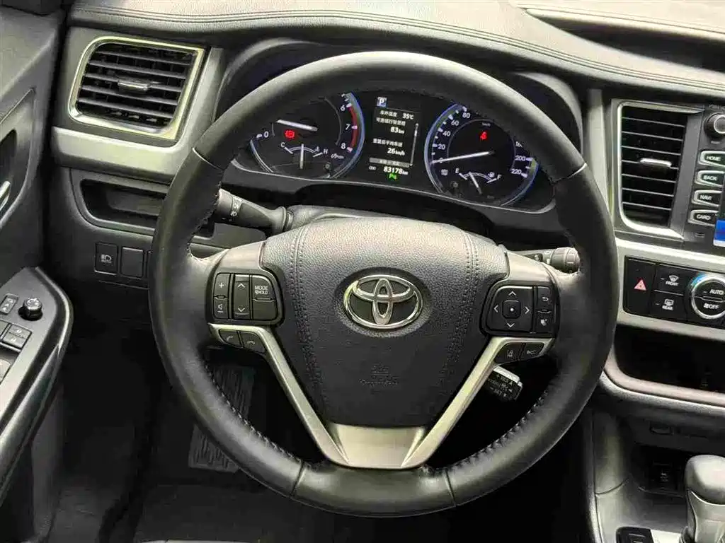Toyota Highlander 2019