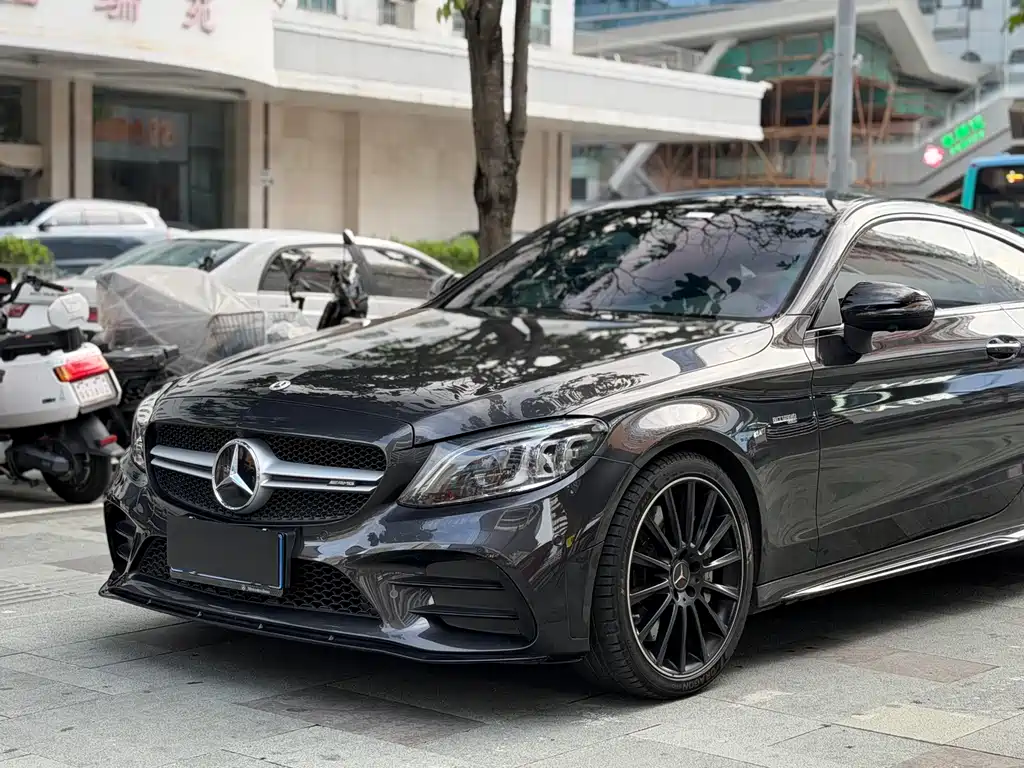 Mercedes-Benz C-Class AMG 2023 — фото 7