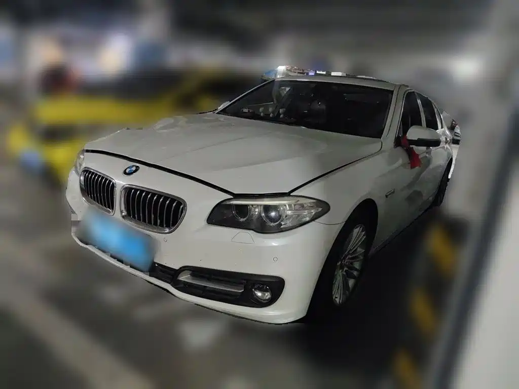 BMW 5 Series 2015 — фото 2