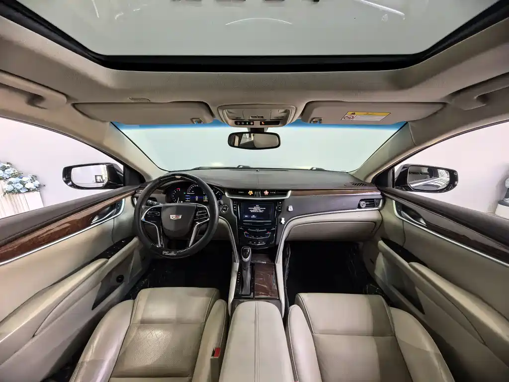 Cadillac XTS 2016 — фото 10