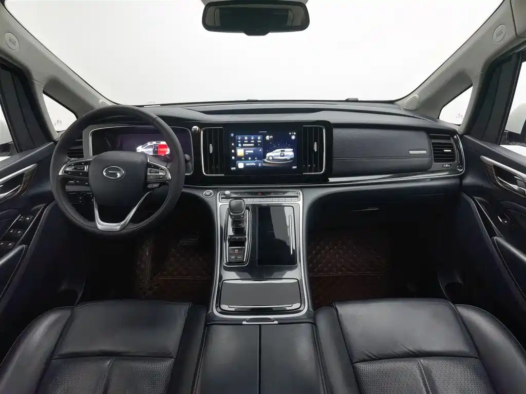 GAC Motor Trumpchi M8 2021 — фото 5