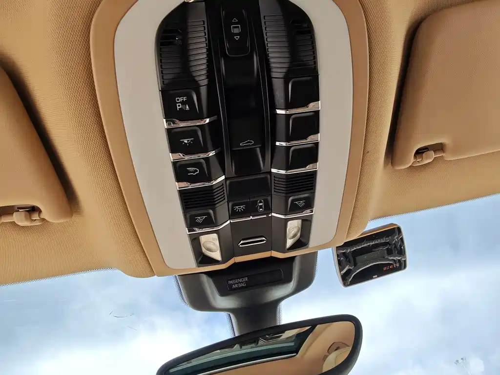 Porsche Macan 2016 — фото 13
