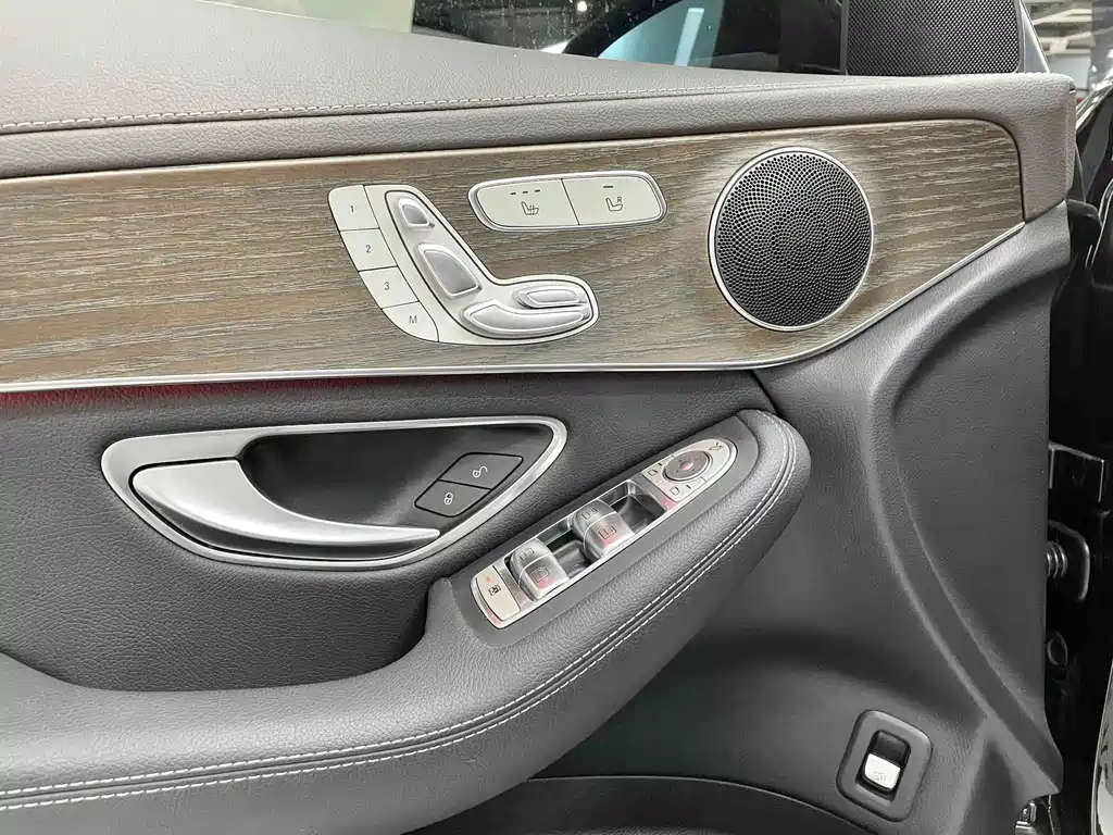 Mercedes-Benz GLC 2023 — фото 18