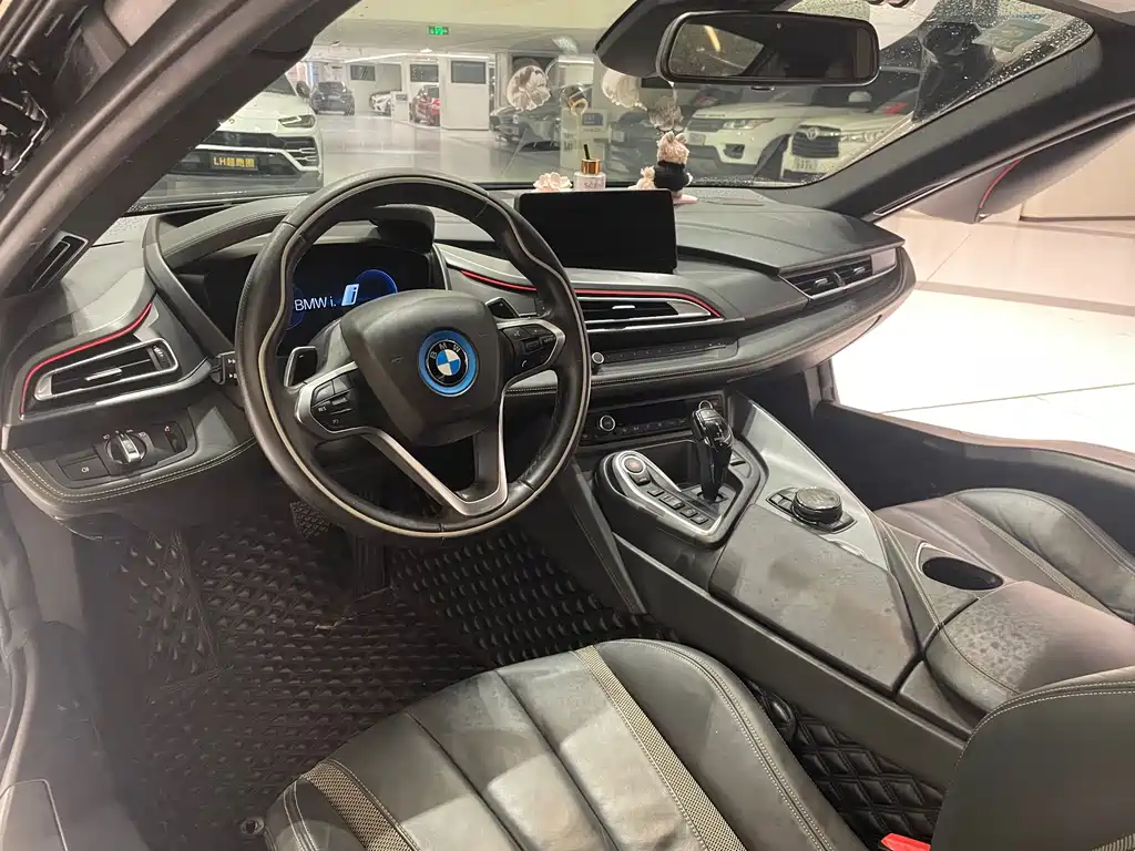 BMW i8 2018 — фото 6
