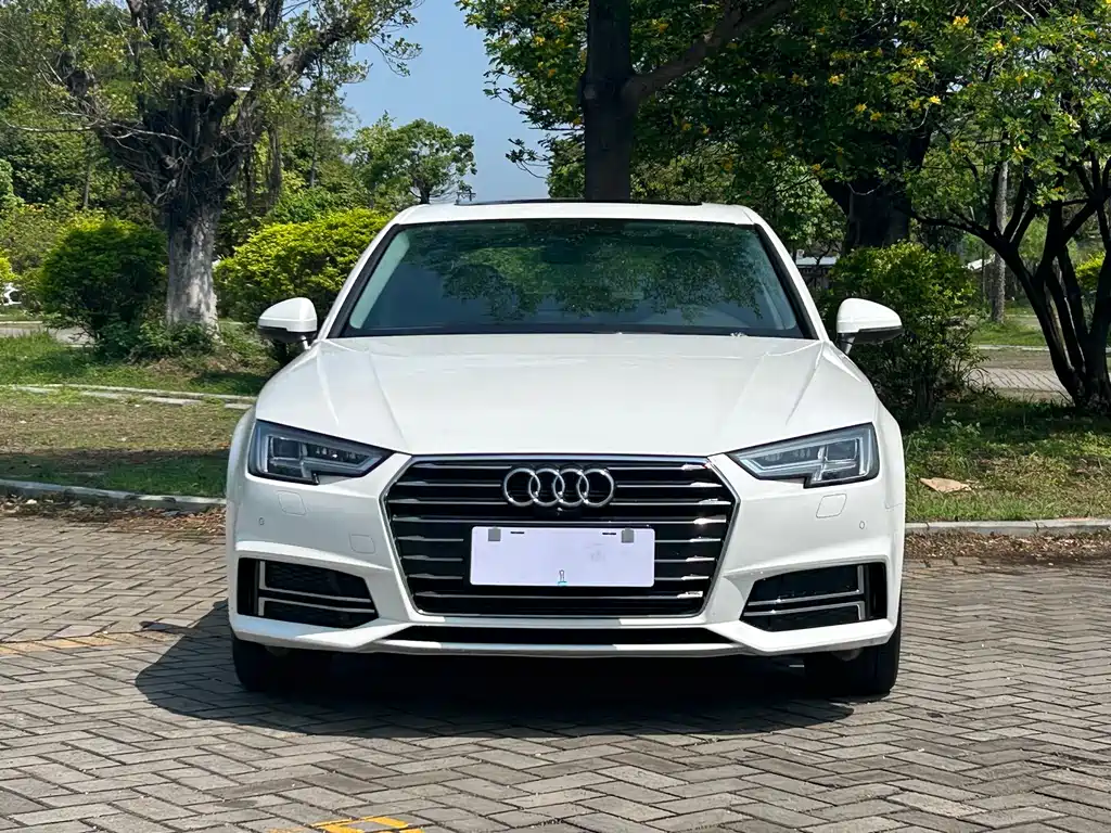 Audi A4L 2020 — фото 2