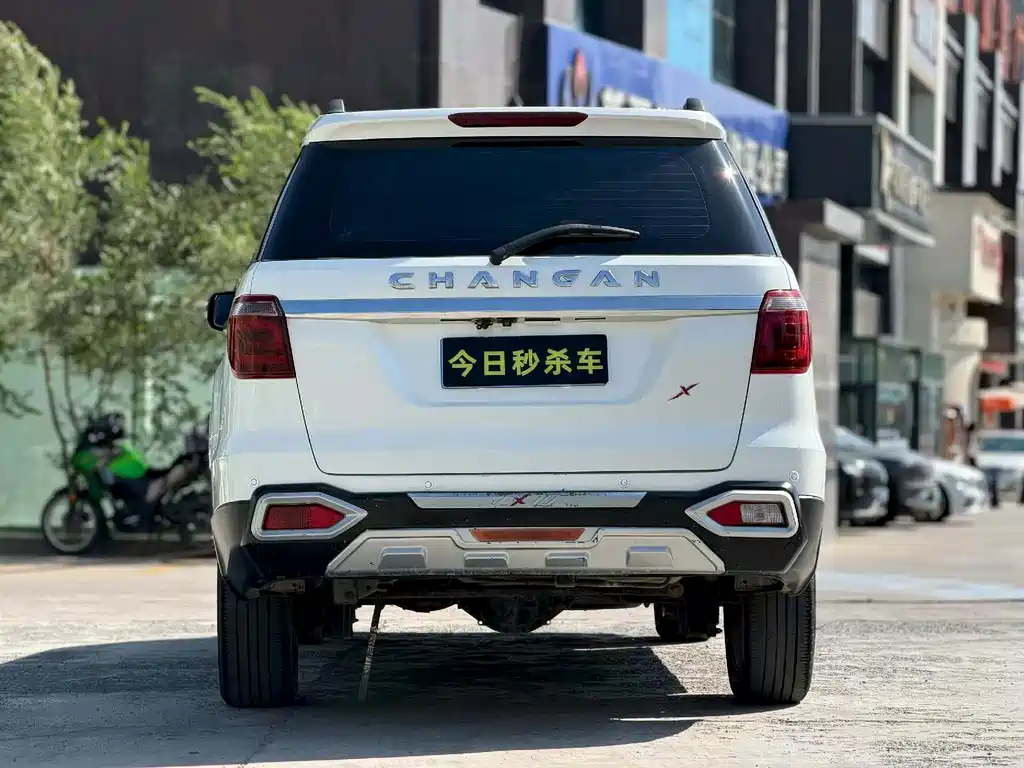 Changan Auchan CX70 2016 — фото 8