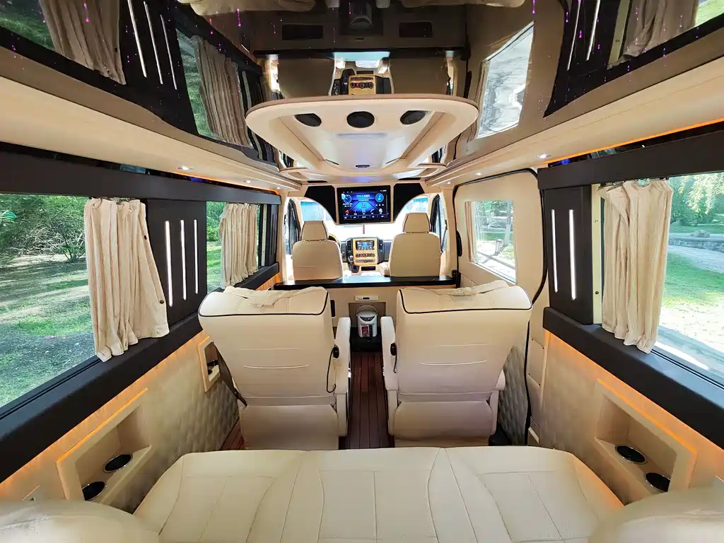Mercedes-Benz Sprinter 2015 — фото 18