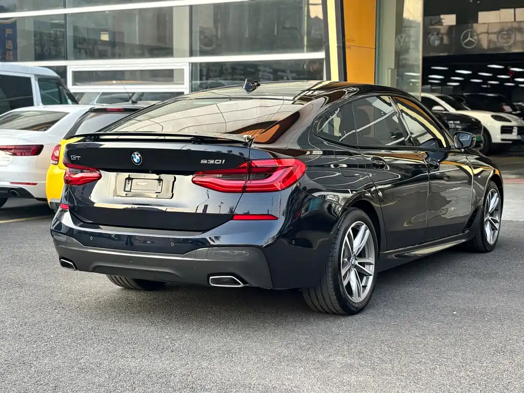 BMW 6 Series GT 2019 — фото 6