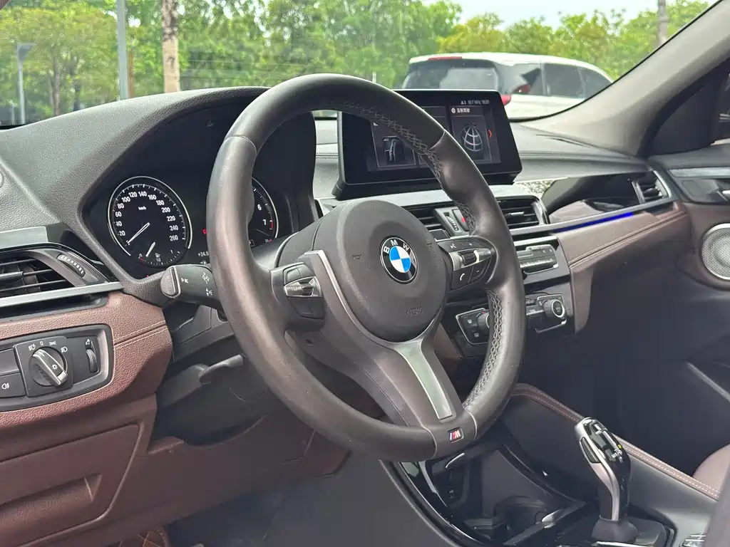 BMW X2 2021