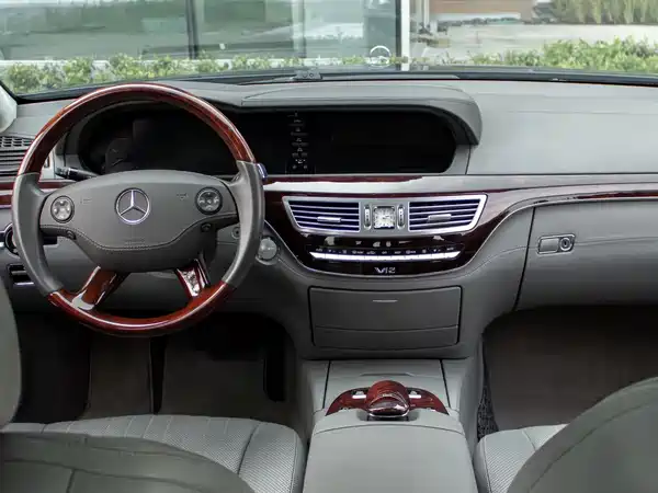 Mercedes-Benz S-Class 2008
