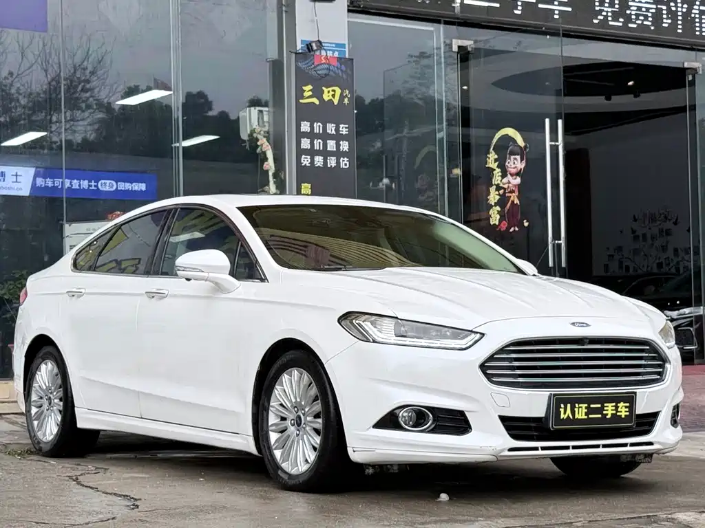 Ford Mondeo 2015 — фото 3