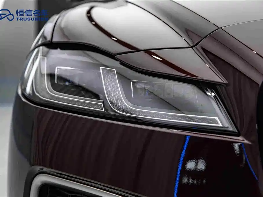 Jaguar XFL 2021 — фото 10
