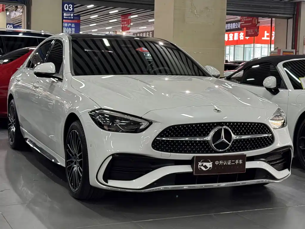 Mercedes-Benz C-Class 2023 — фото 3