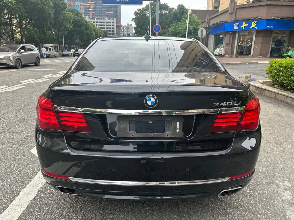 BMW 7 Series 2015 — фото 6