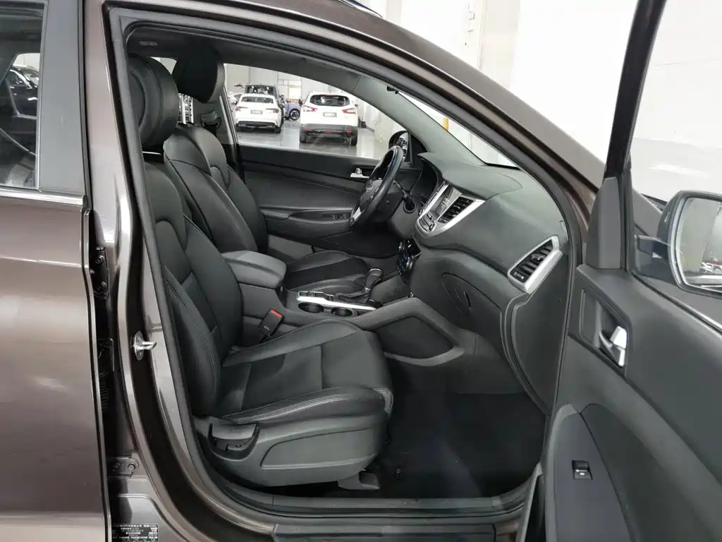 Hyundai Tucson 2016 — фото 23