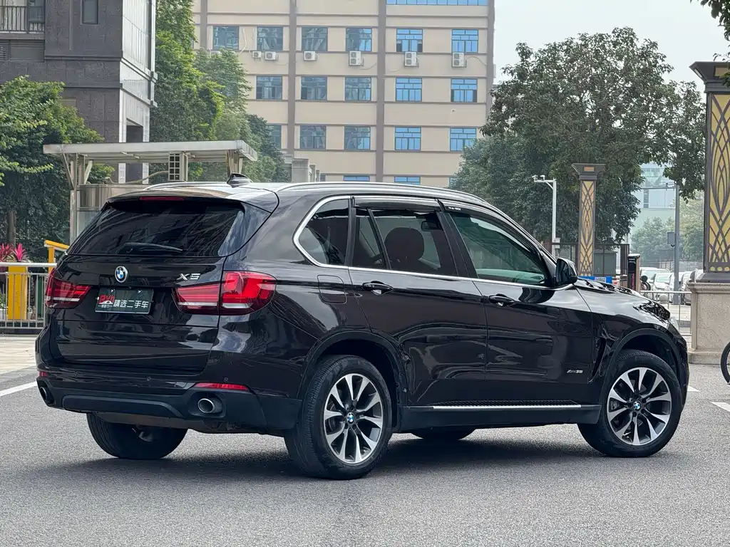 BMW X5 2014 — фото 9