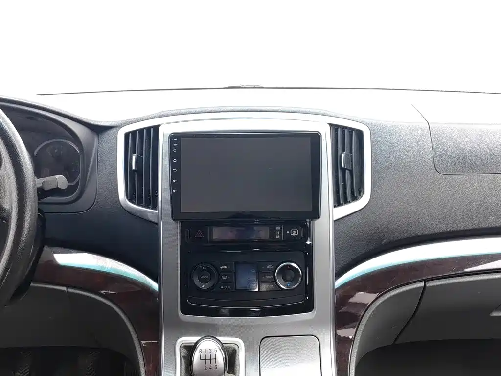 Dongfeng Fengxing CM7 2015 — фото 12