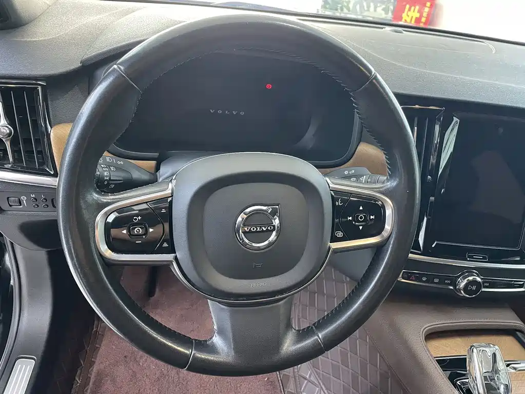 Volvo S90 2022 — фото 9