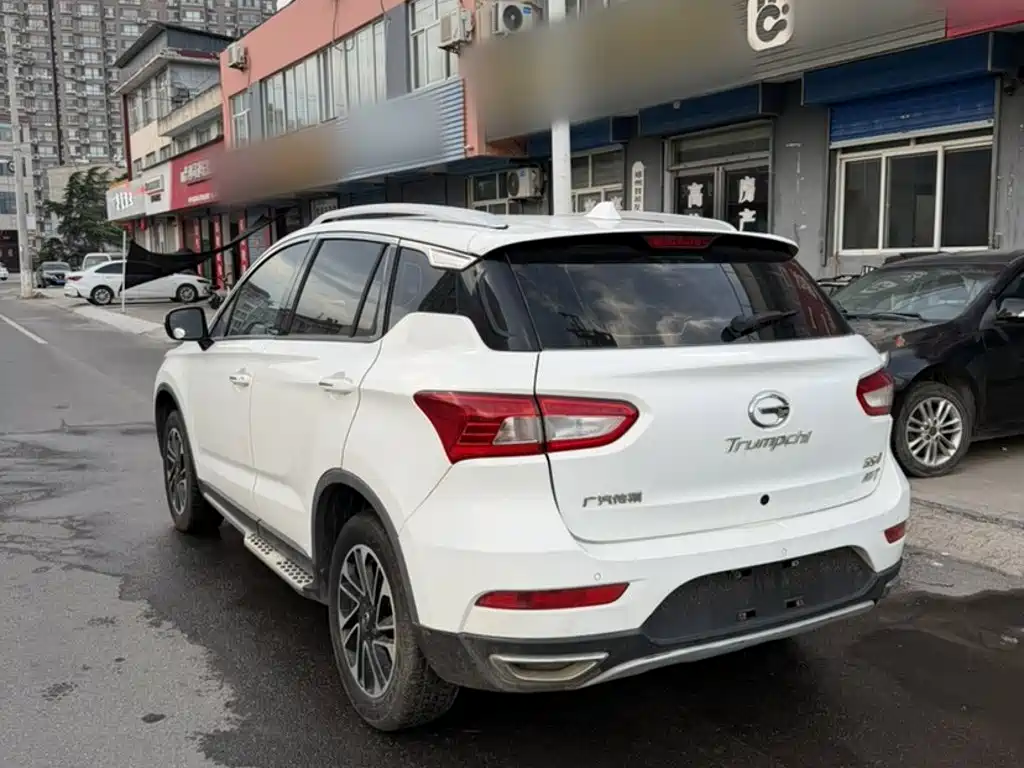 GAC Trumpchi GS4 2016 — фото 22