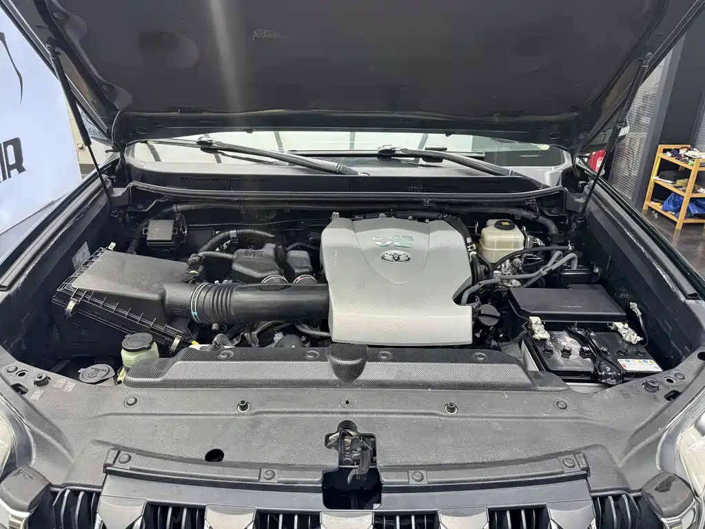 Toyota Prado 2017 — фото 18