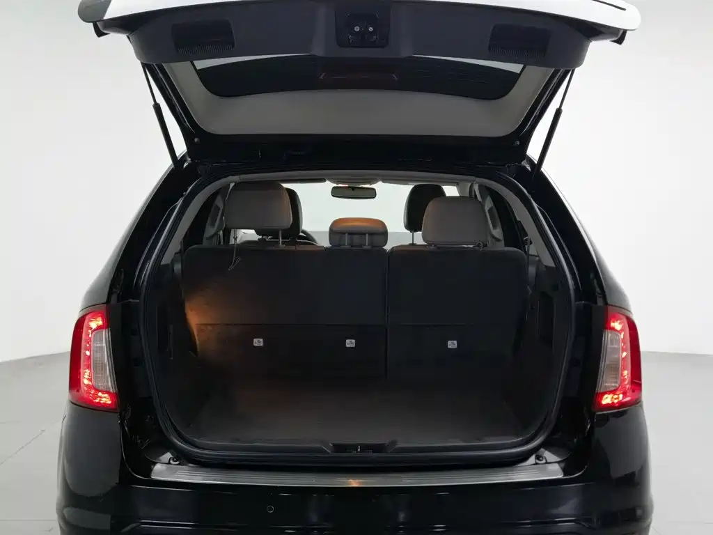 Ford Edge 2015 — фото 16