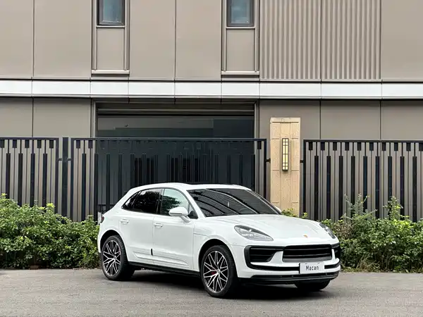 Porsche Macan 2022