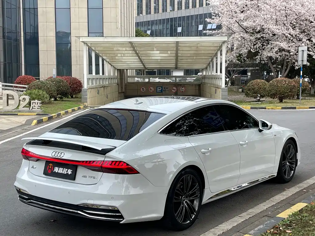 Audi A7 2023 — фото 6