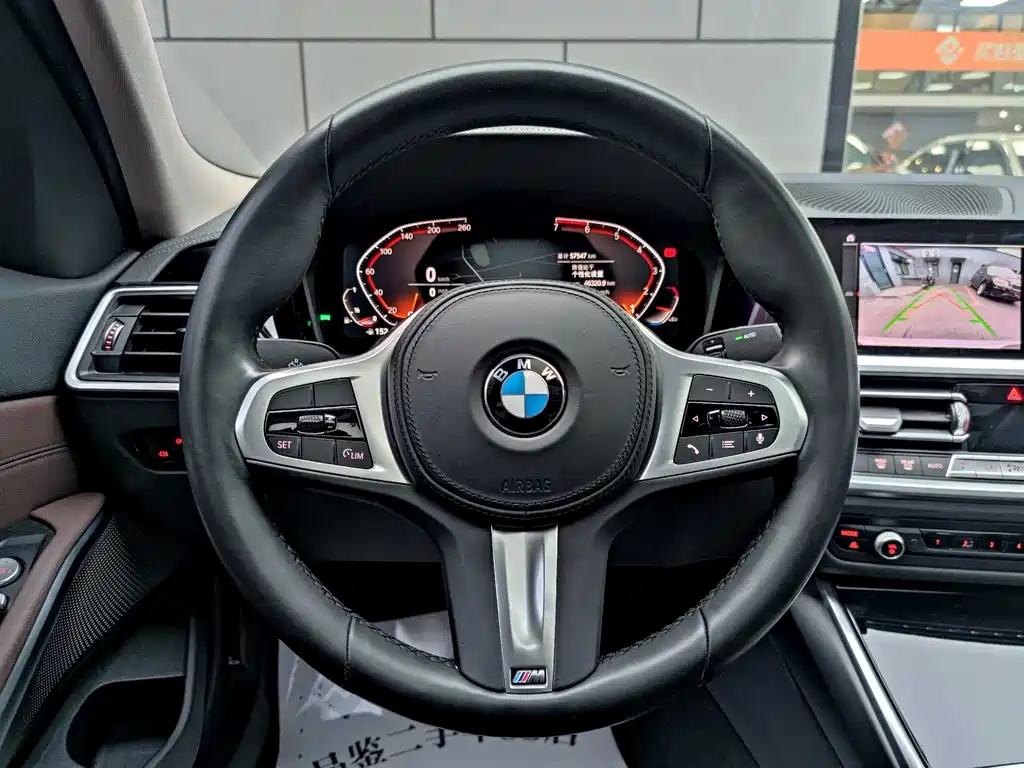 BMW 3 Series 2020 — фото 10