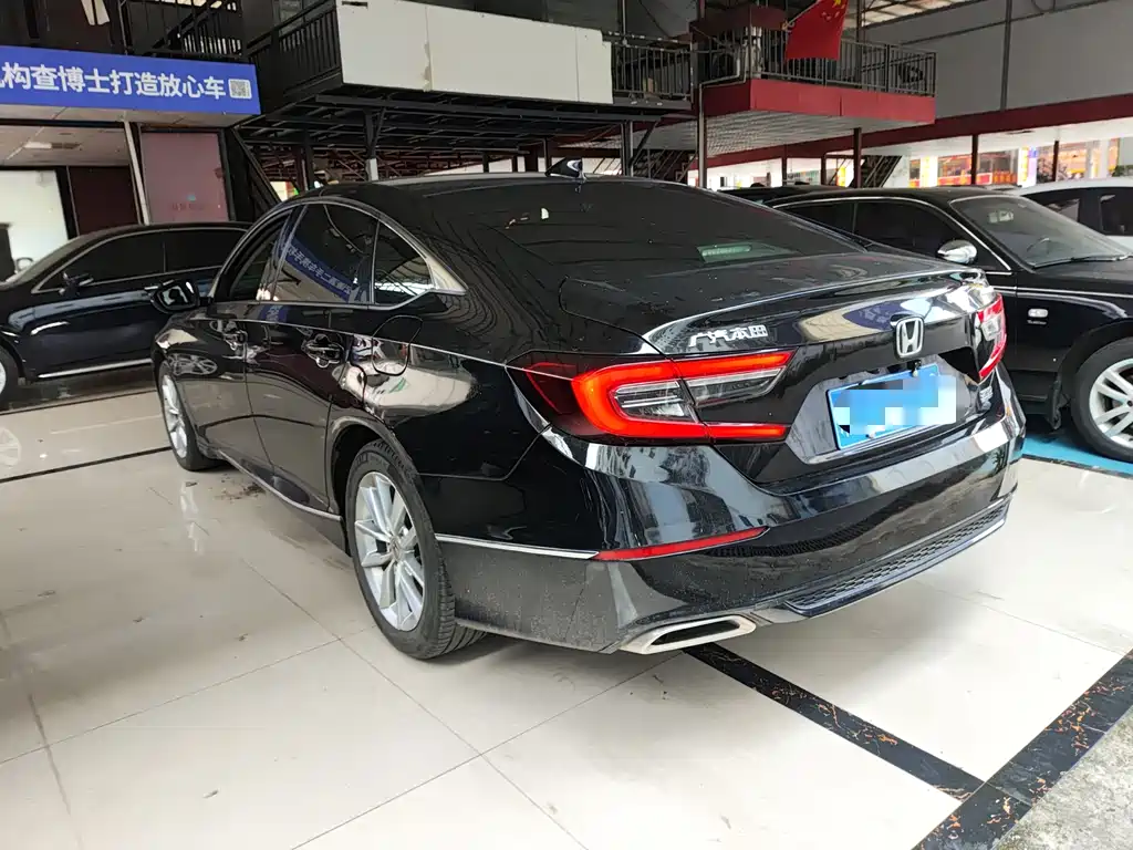 Honda Accord 2022 — фото 4
