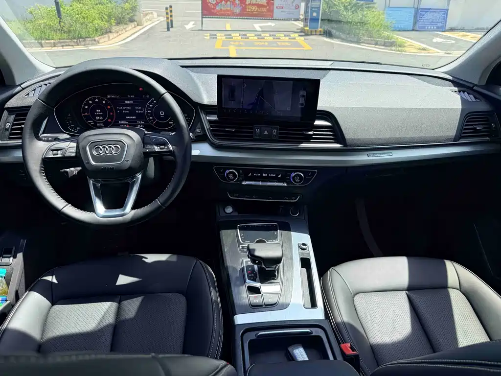 Audi Q5L 2019 — фото 6