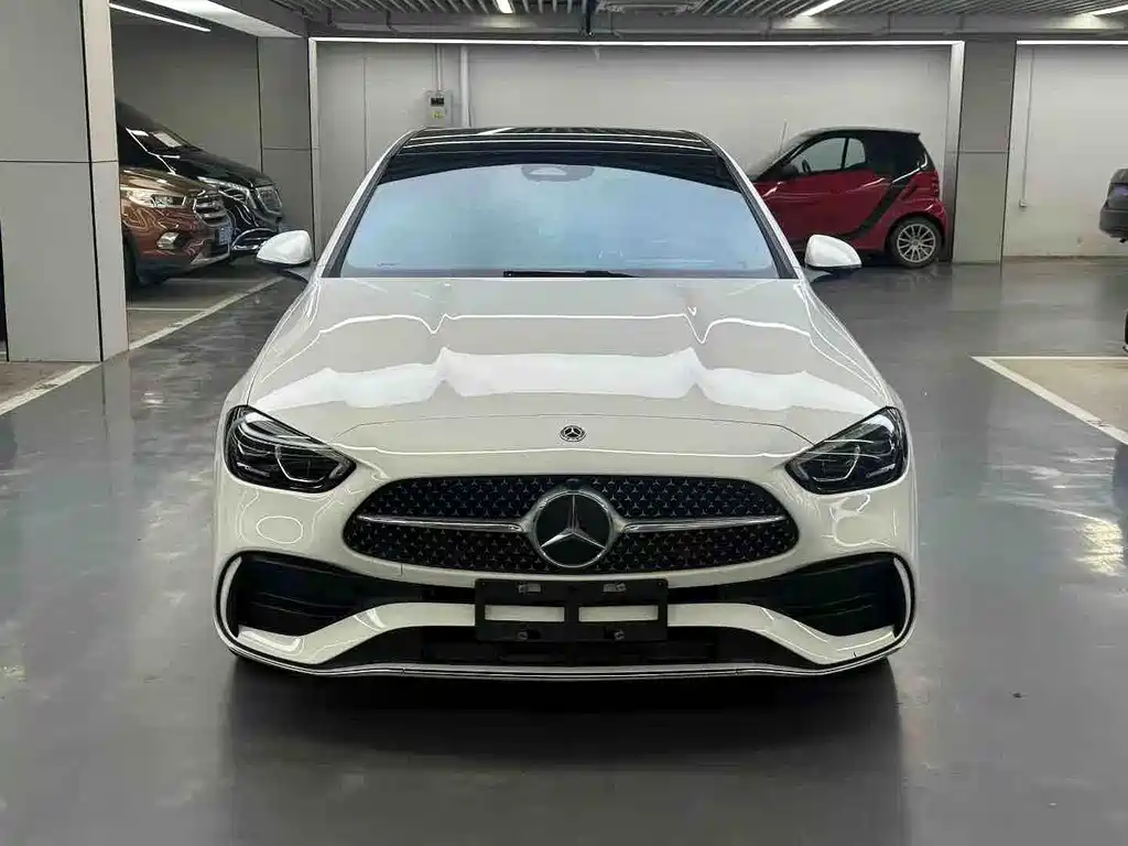 Mercedes-Benz C-Class 2023 — фото 2
