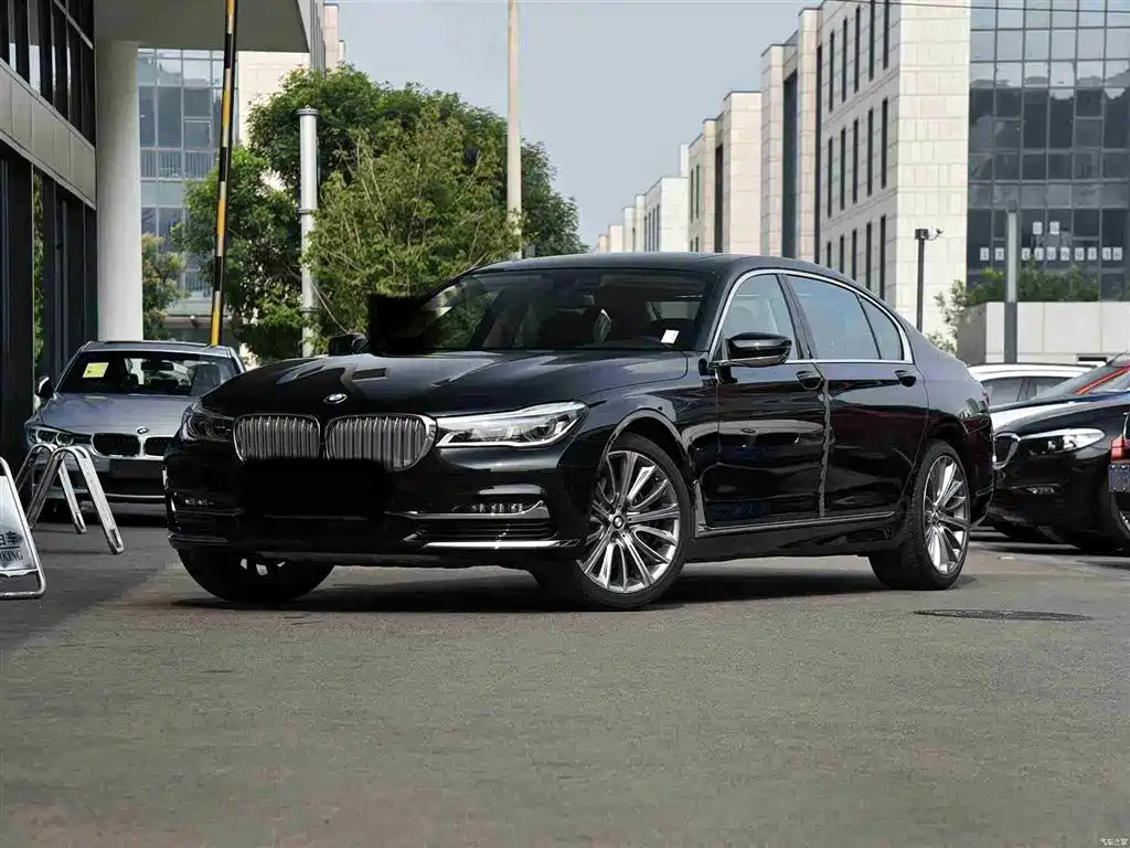 BMW 7 Series 2018 — фото 3