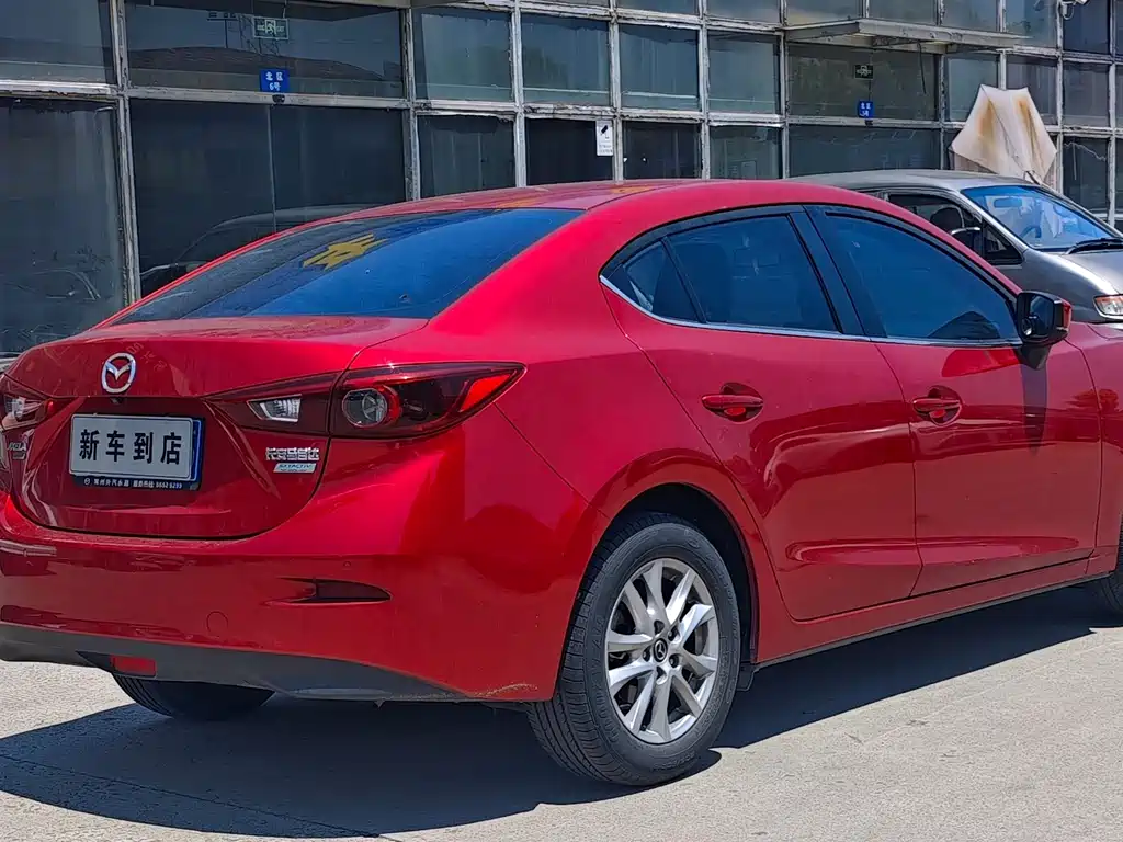 Mazda 3 Axela 2018 — фото 6