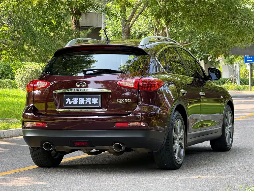 Infiniti QX50 2014 — фото 12