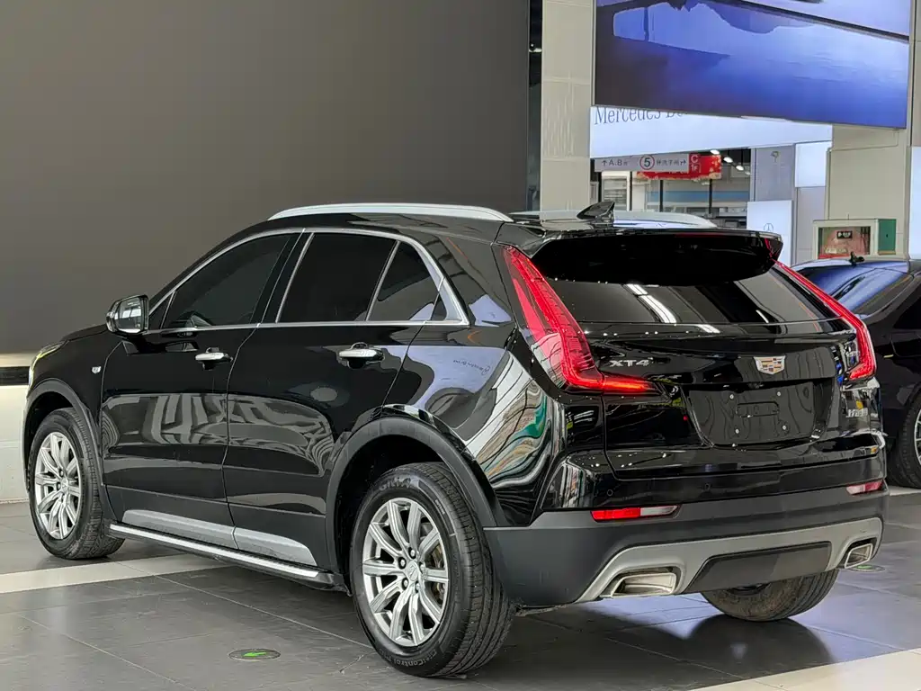 Cadillac XT4 2020 — фото 7